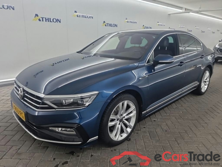 VOLKSWAGEN PASSAT 1.5 TSI 7-DSG R-Line Business+ 4D 110kW #1