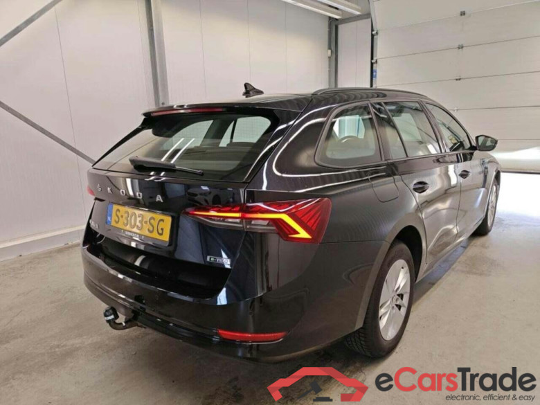 SKODA Octavia Combi 1.0 TSI Bns Edition #2
