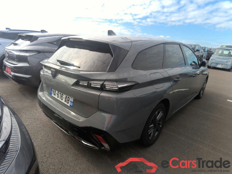 Peugeot 308 SW Allure Hybrid 136 e-DCS6 #2
