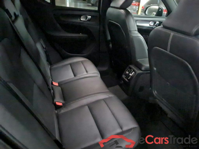 VOLVO XC40 1.5 T4 RECHARGE GEARTRONIC R-DESIGN #6