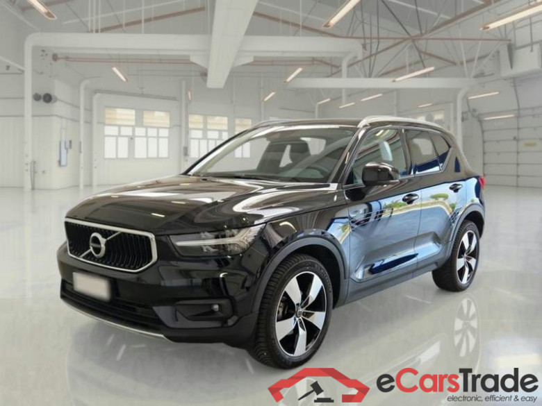 VOLVO XC40 / 2017 / 5P / SUV T3 AUTOMATICO MOMENTUM PRO