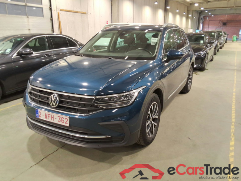 Volkswagen Tiguan 1.5 TSI Life Pano LED Head-Up Virtual ACC Navi KeylessGo Camera Klima PDC ... #1