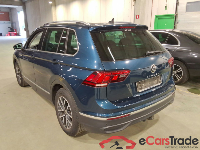 Volkswagen Tiguan 1.5 TSI Life Pano LED Head-Up Virtual ACC Navi KeylessGo Camera Klima PDC ... #2