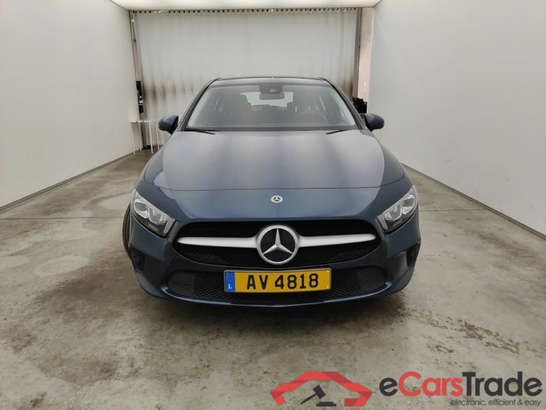 MERCEDES CLASSE A DIESEL (W177) A 180 d 116 Business Solution Essential 5d