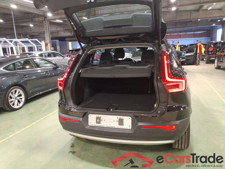 VOLVO XC40 1.5 T4 PHEV INSCRIPTION EXPR. DCT #3