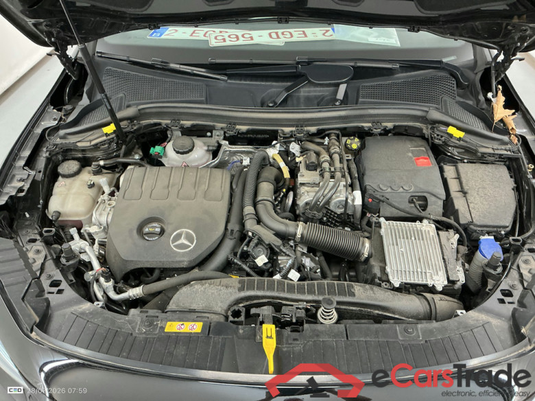 MERCEDES-BENZ GLA 1.3 GLA 250 E DCT LUXURY LINE #5