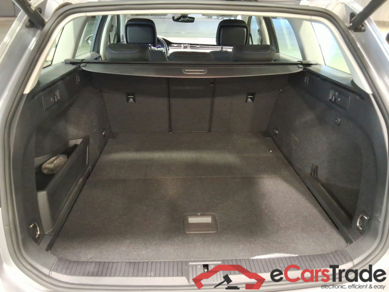 VOLKSWAGEN PASSAT VARIANT GTE - 2020 1.4 TSI PHEV GTE Business DSG #3