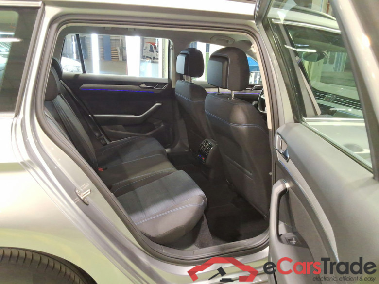 VOLKSWAGEN PASSAT VARIANT GTE - 2020 1.4 TSI PHEV GTE Business DSG #5