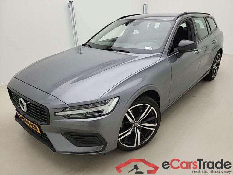VOLVO V60 2.0 B3 Mom. Adv. #1