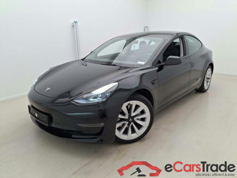 Tesla Model 3 Long Range Autopilot