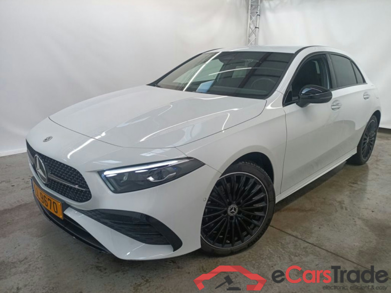 MERCEDES CLASSE A (W177) A 250e 160hp PHEV AMG Line 5d #1