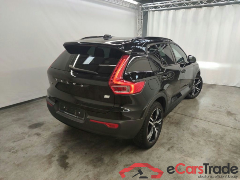 Volvo XC40 T4 Recharge Geartronic R-Design 5d #2