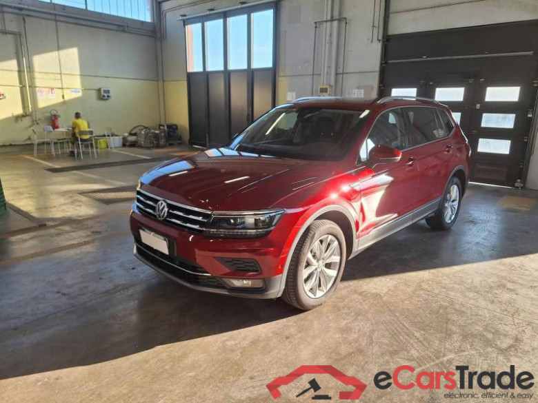 VOLKSWAGEN TIGUAN ALLSPACE / 2017 / 5P / SUV 2.0 TDI SCR 110KW ADVANCED BMT DSG