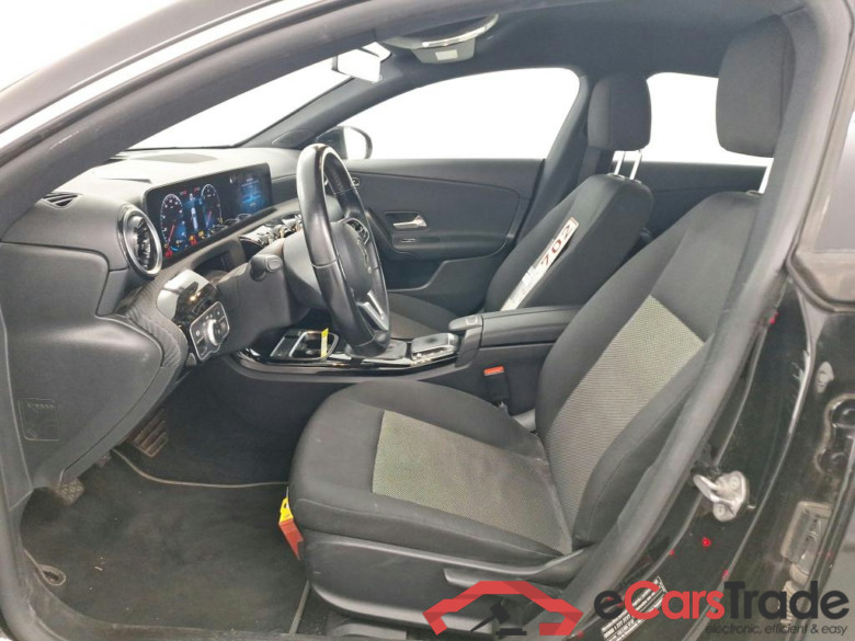 Mercedes CLA 180d SB Widescreen KeylessGo Klima PDC ... #5