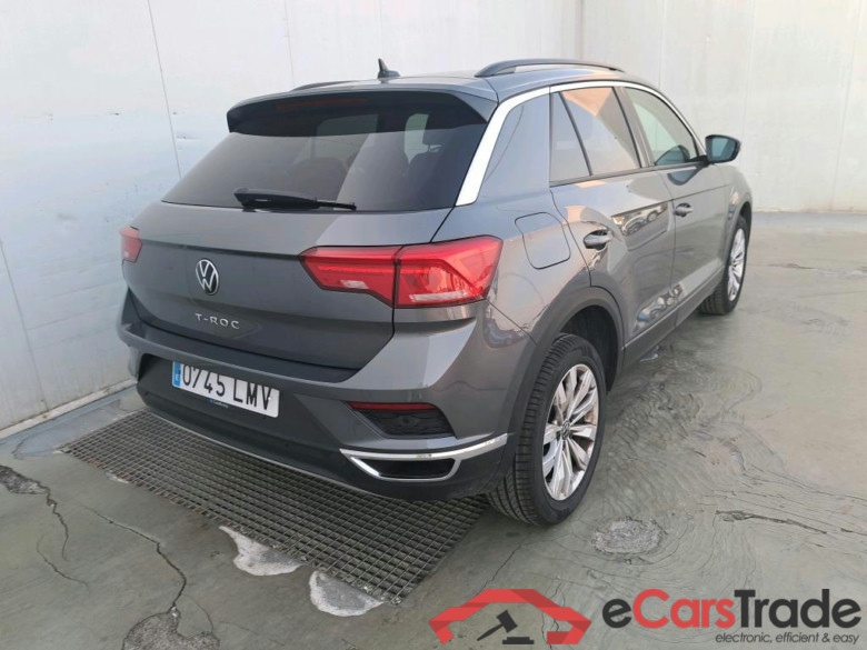 VOLKSWAGEN T-Roc / 2017 / 5P / todoterreno Advance 1.0 TSI 81kW (110CV) #2