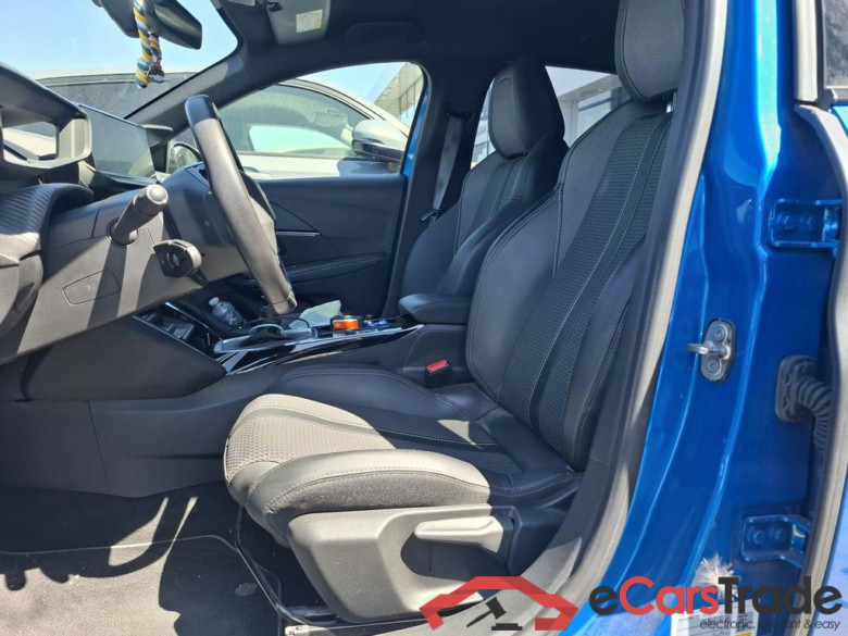 PEUGEOT 208 1.5 BlueHDi GT #4