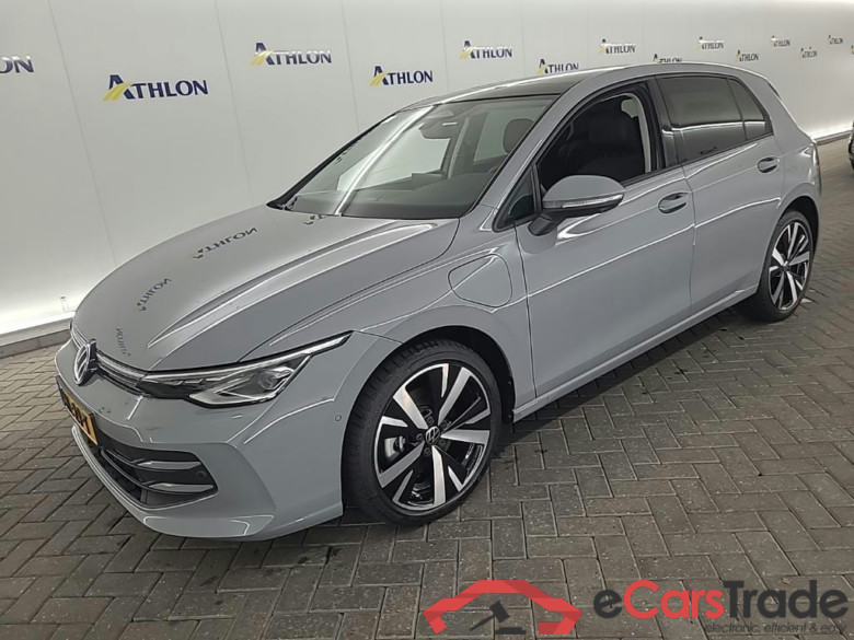 VOLKSWAGEN GOLF 1.5 eHybrid 150kW DSG-6 Life Edition 5D #1