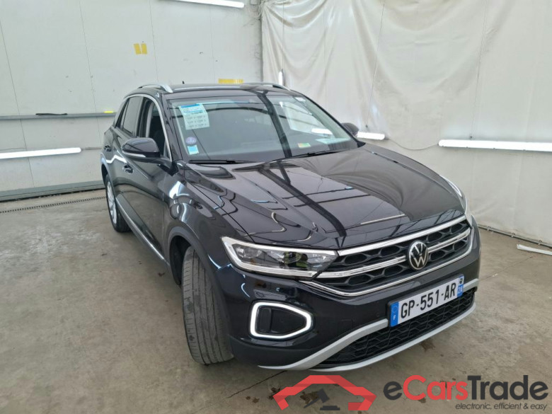 VOLKSWAGEN T-Roc / 2021 / 5P / SUV 1.5 TSI 150 EVO STYLE DSG7 #4