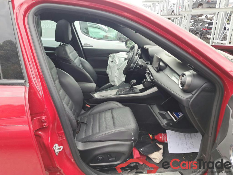 ALFA ROMEO - ALF TONALE 160PK  MHEV Veloce                  ***                 TOTAL LOSS               ***               Pack Sound Leather Pano Roof      * PETROL * #3