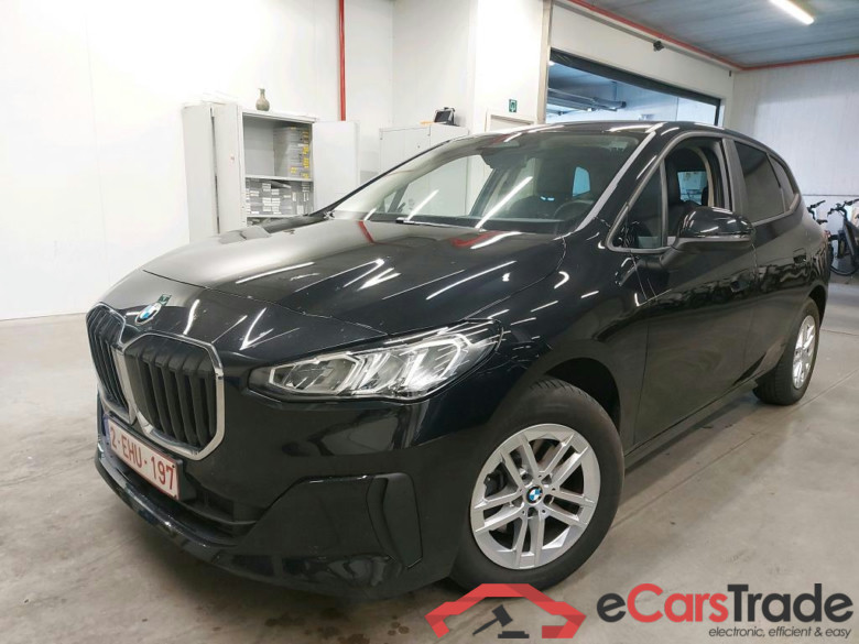 BMW - BMW 2 ACTIVE TOURER 216iA 122PK With Climatic & Navigation & Park Sensors Front & Rear  * PETROL *