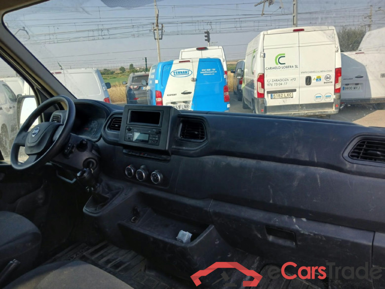 NISSAN Interstar / 2018 / 4P / furgón L2H2 3,5T 2.3dCi 99kW FWD GO #4