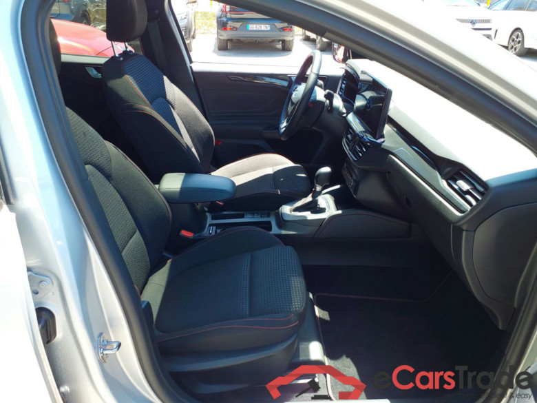 FORD Focus FORD Focus SW 1.0 Ecoboost ST-LINE X 1.0 EcoBoost Hybrid 155 ch S&S (mHEV) Powershift +  winter pack + toit panoramic #5
