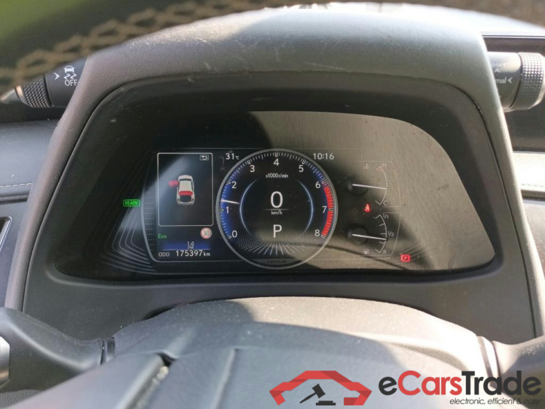 LEXUS UX / 2018 / 5P / todoterreno 2.0 250h Business (AC2) #4