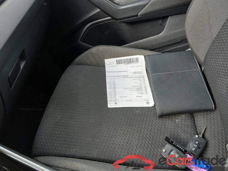 VOLKSWAGEN Polo / 2021 / 5P / berlina con portón Life 1.0 TSI 70kW (95CV) #5