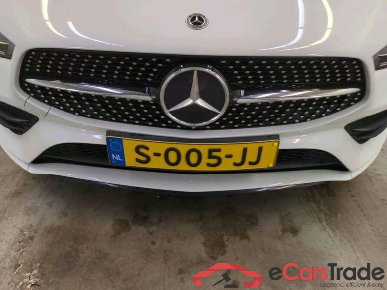 MERCEDES-BENZ CLA-klasse Shooting Brake 250 e AMG Line #4