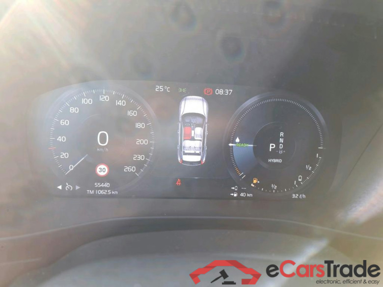 VOLVO XC40 / 2017 / 5P / todoterreno 1.5 T4 Twin Recharge Inscription Ex Auto #4