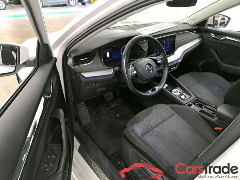 SKODA OCTAVIA COMBI 2.0 CRTDI 85KW DSG7 CLEVER+ #5