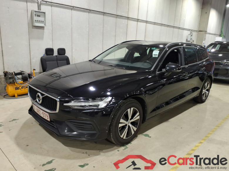 VOLVO V60 2.0 D3 MOMENTUM CORE #1
