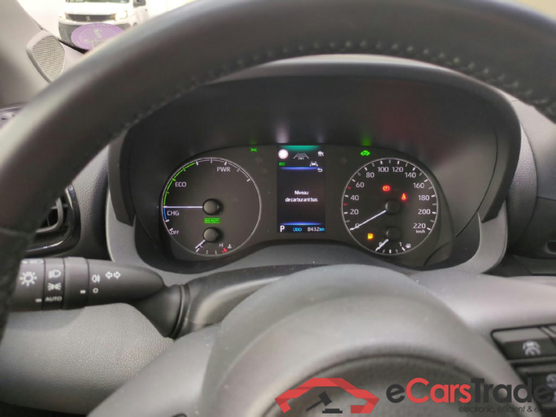 TOYOTA Yaris Hybride / 2019 / 5P / Berline Hybride 116h Dynamic #6