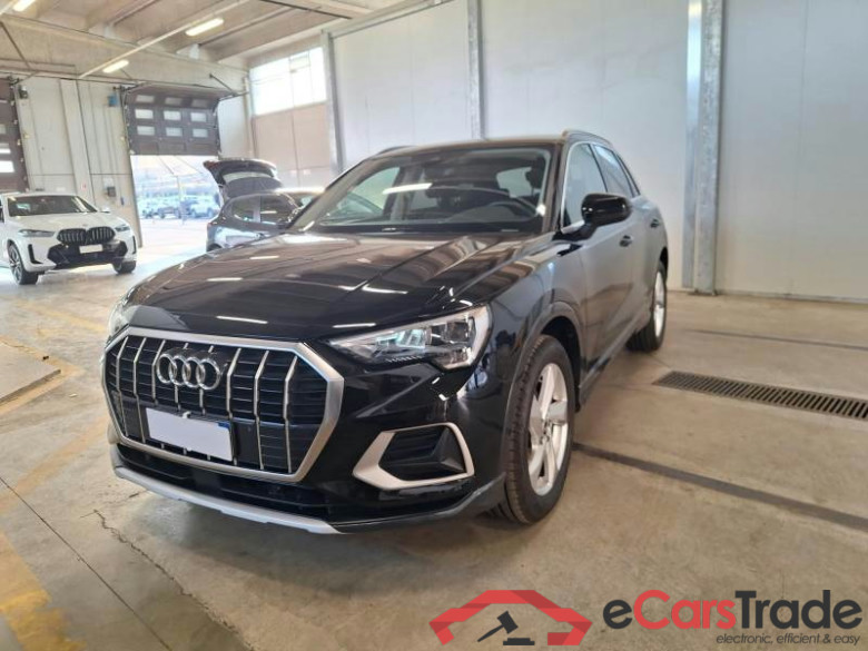 AUDI Q3 / 2018 / 5P / SUV 35 TDI S TRONIC BUSINESS ADVANCED