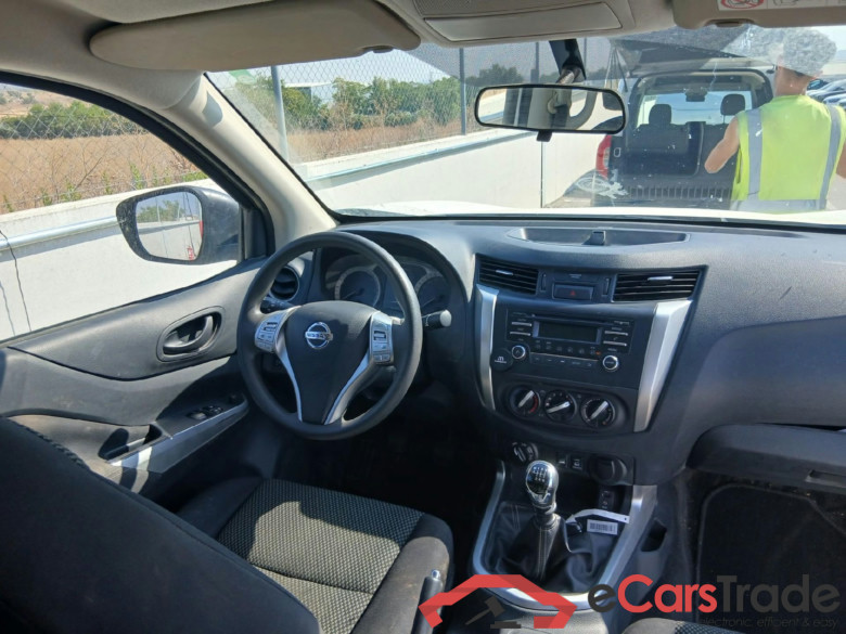 NISSAN Navara / 2015 / 4P / pickup Doble Cab. 2.3dCi 120kW(160CV) Visia #3