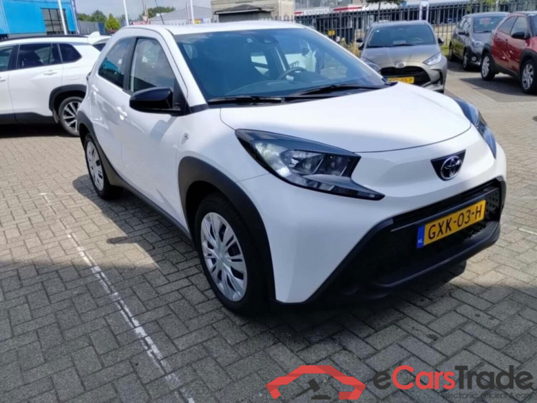 TOYOTA Aygo X 1.0 VVT-i MT Play #2