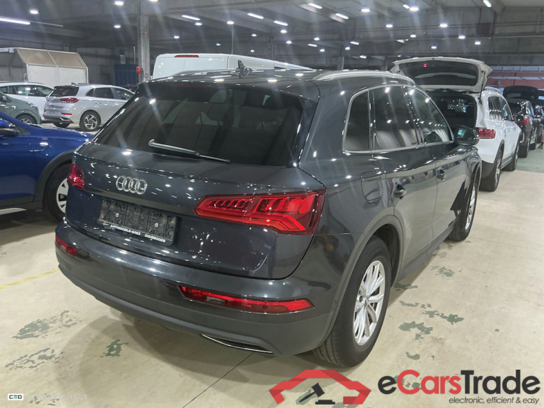 AUDI Q5 DIESEL - 2017 30 TDi Business Edition S tronic #4