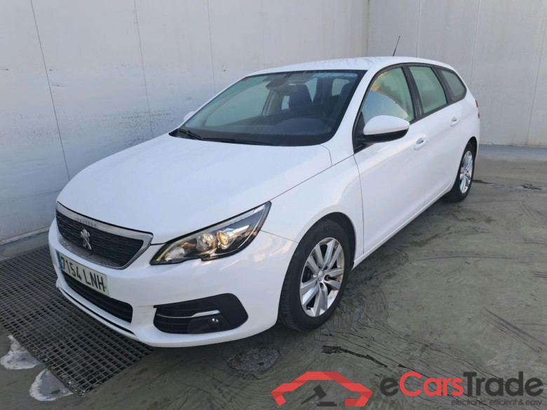 PEUGEOT 308 / 2017 / 5P / familiar SW Active Pack BlueHDi 130 S&S #1