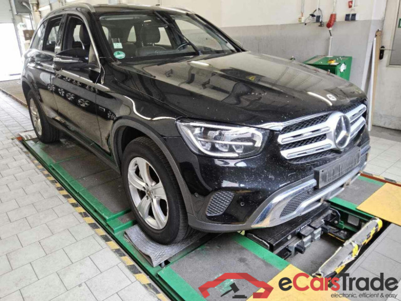 Mercedes-Benz GLC (BM 253)(06.2015->) DE - SUV5 GLC 300 de EU6d, 4Matic, (Facelift) 2020 - 2022 #2