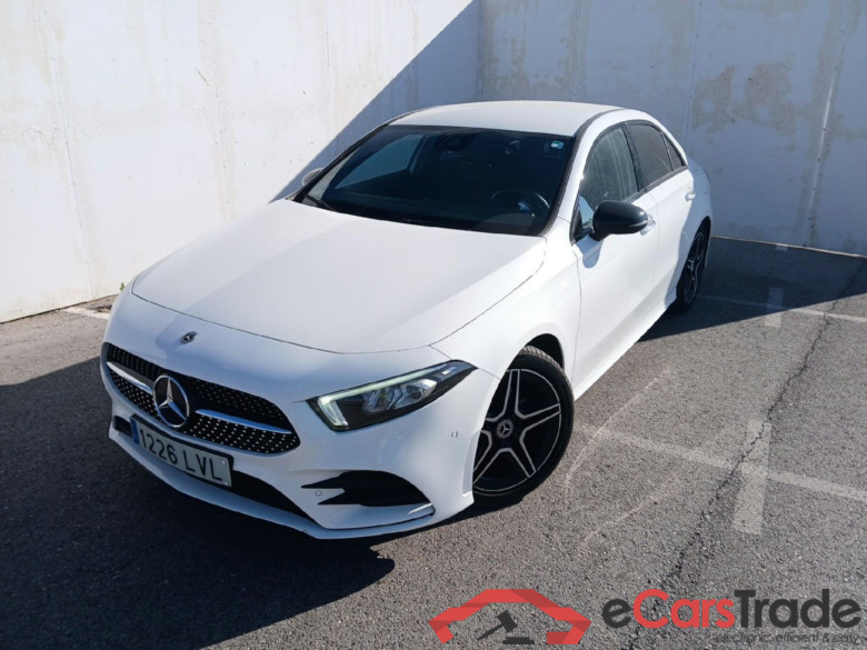 MERCEDES-BENZ Clase A / 2018 / 4P / sedán Sedán A 200 d #1