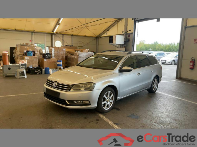 VOLKSWAGEN Passat SW Dsl Passat SW 1.6 CR TDi Comfortline BMT #1