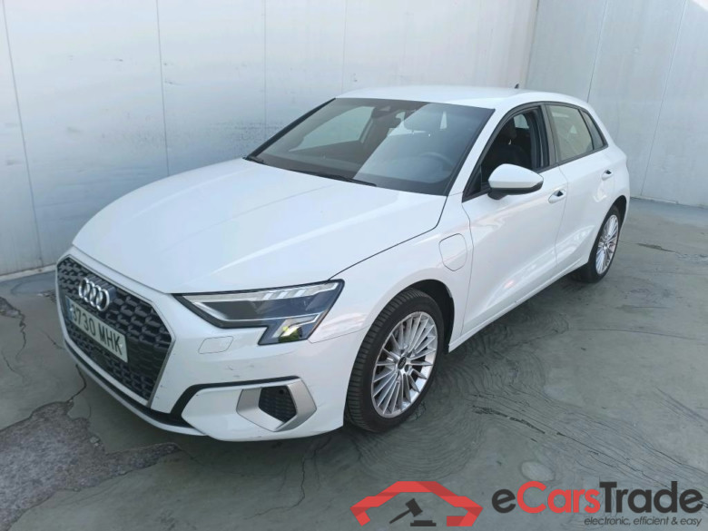 AUDI A3 / 2020 / 5P / berlina con portón Sportback Advanced 40 TFSI e 150kW S tro