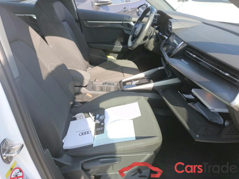 AUDI A3 / 2020 / 5P / berlina con portón Sportback Advanced 40 TFSI e 150kW S tro #6