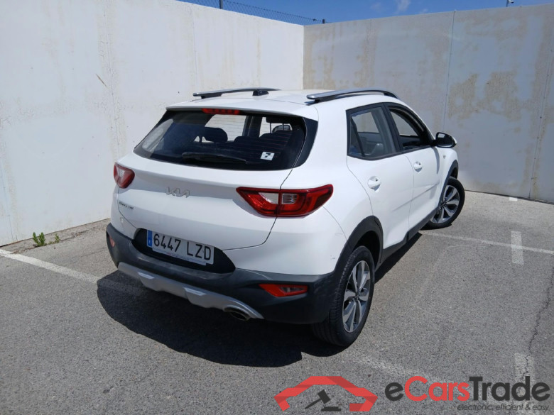KIA Stonic / 2017 / 5P / todoterreno 1.2 DPi 62kW (84CV) Concept #2