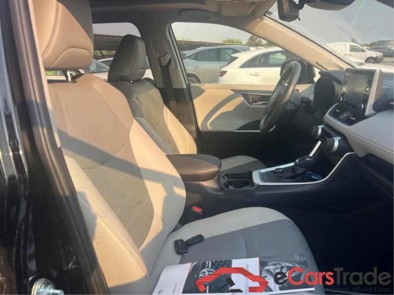 TOYOTA Rav4 / 2018 / 5P / todoterreno 2.5l 220H Luxury 4WD #5