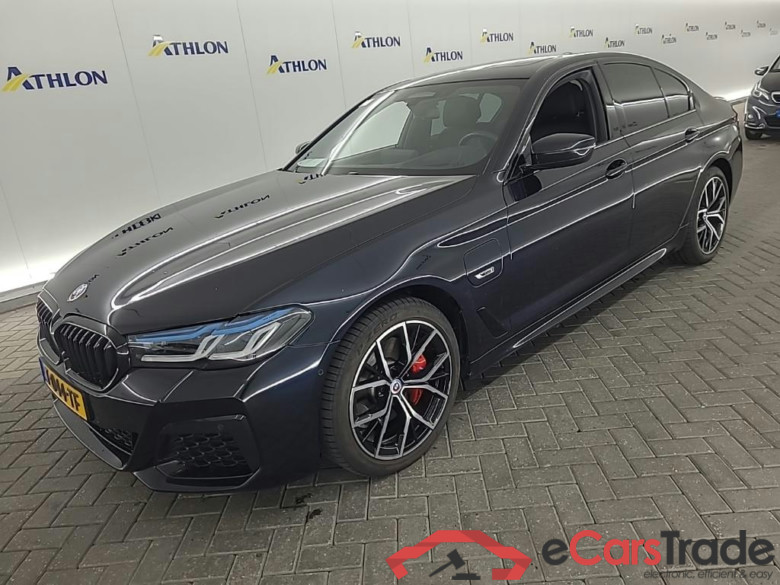 BMW 5 Serie Sedan 530e Business Edition Plus 4D 215kW #1