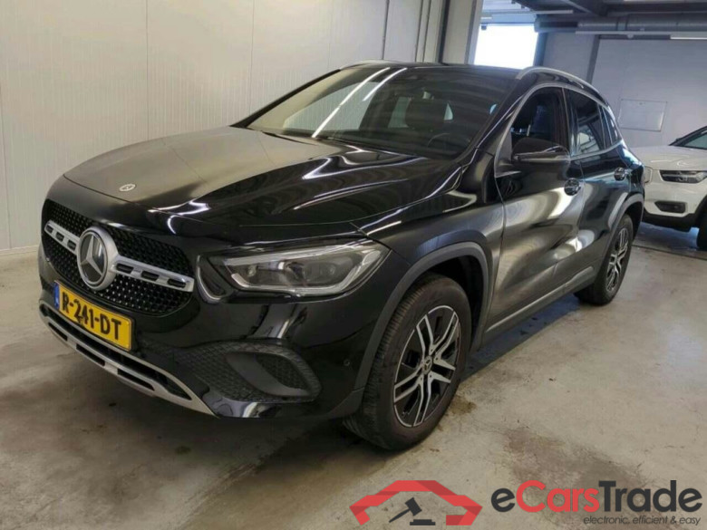 MERCEDES-BENZ GLA-klasse 250 e BnsSol Lux Ltd #1