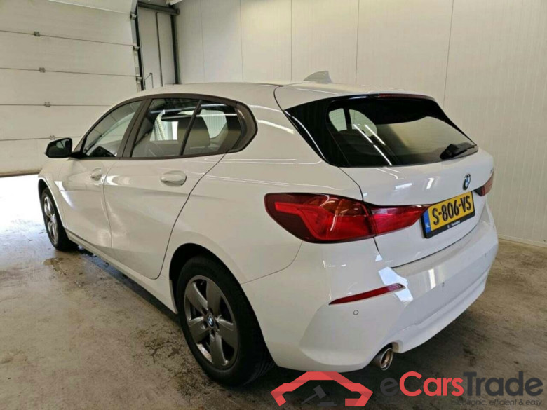 BMW 1-serie 118i Intro Ed. #6