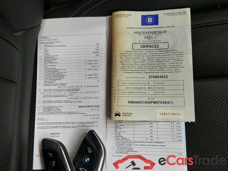 BMW - BMW 3 TOURING 330e 292PK Business Edition With Sensatec Sport Seats & Travel Pack & Driving Assistant & Parking Assistant Plus & Electric Trailer Hook  * HYBRID * #4
