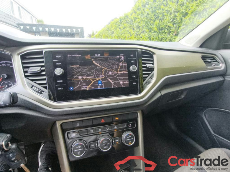VOLKSWAGEN T-Roc 85 kW #3